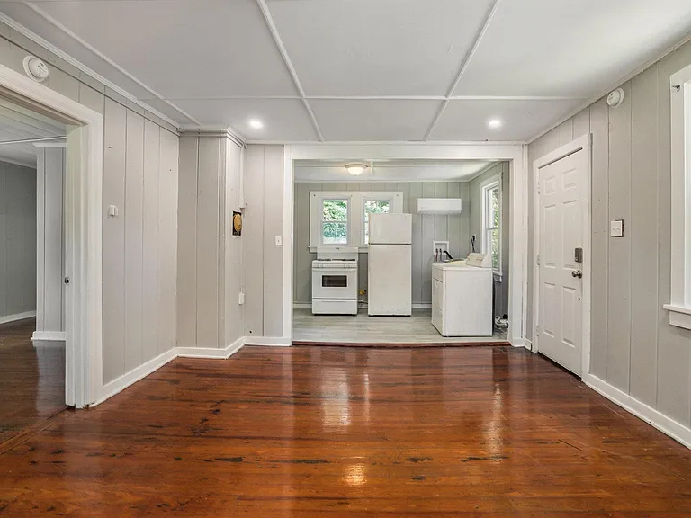 1131 Leesville St #B — Photo 1