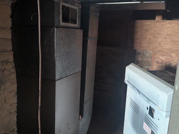 2nd image of 1924 S Stanley St
