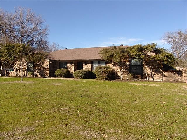 1st image of 311 Willow Wood St