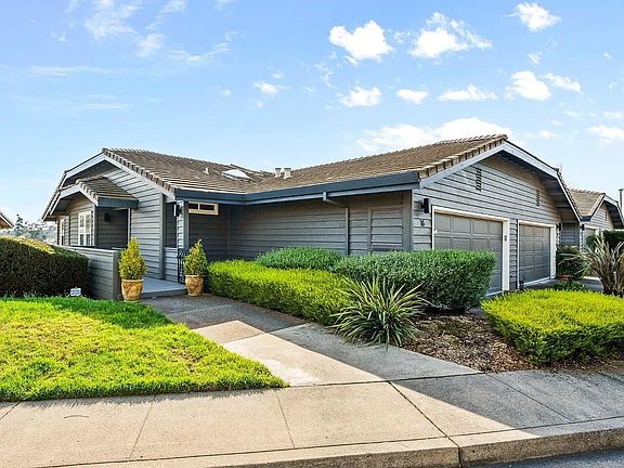 3rd image of 66 Heritage Dr