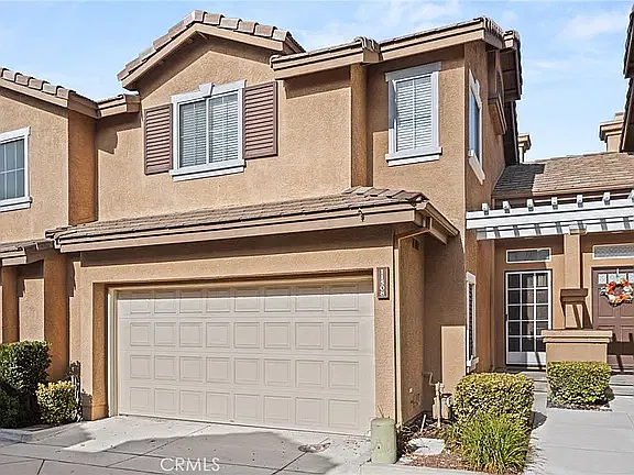 3 bed, 1248 sqft, $3,649 — Photo 3