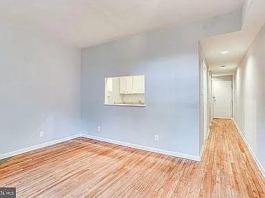 1118 C St NE #3 — Photo 9