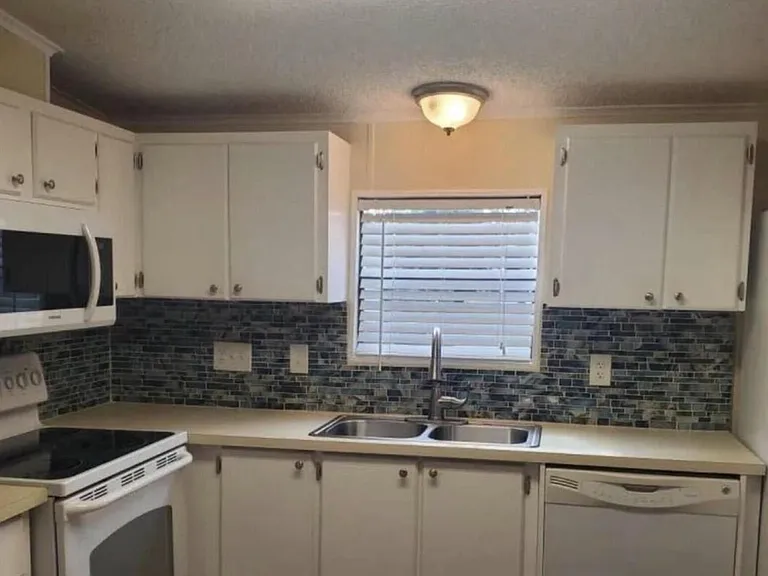 19418 Saddlebrook Ct — Photo 4