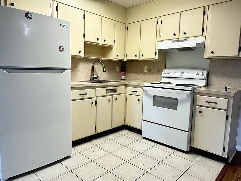 2821 Searchwood Dr — Photo 11
