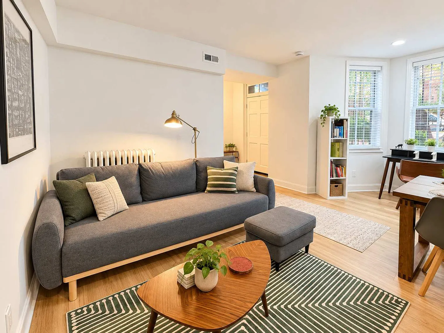 1 bed, 1.0 bath, 398 sqft, $3,567 — Photo 2