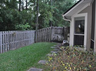 750 Roberts Rd, Saint Johns, FL 32259