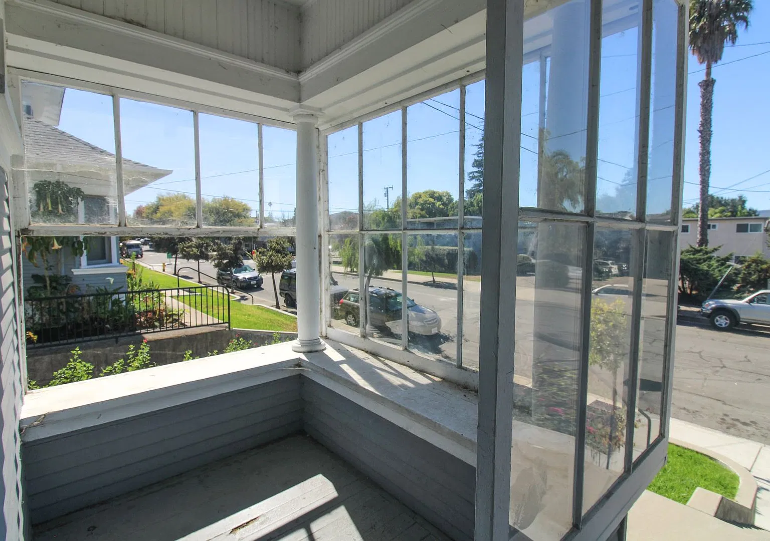 Charming 4 Bedroom, 2.5 Bathroom Home on Morro Street in San Luis Obispo — Photo 4