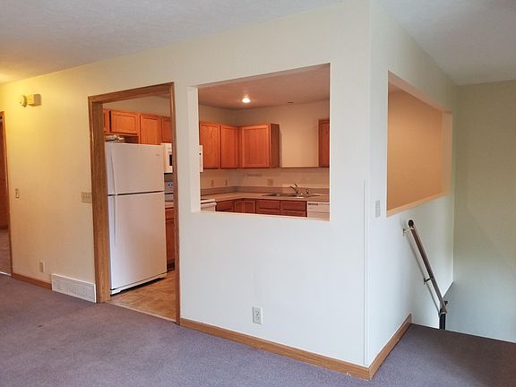 4th image of 7706 S 25th St
