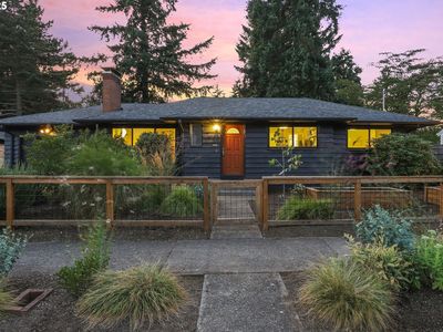 11933 SE Madison St, Portland, OR, 97216