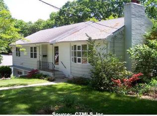 80 Whittier Rd, New Haven, CT 06515