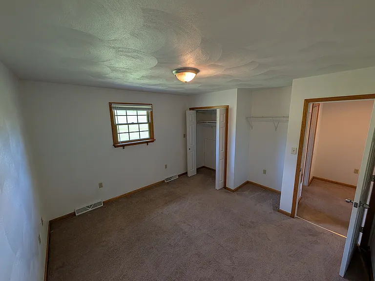 501 Linden Ave — Photo 14