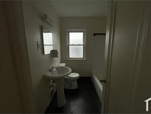 9544 Plainview Ave — Photo 16