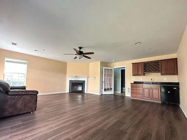 1901 Blue Heron Dr — Photo 7