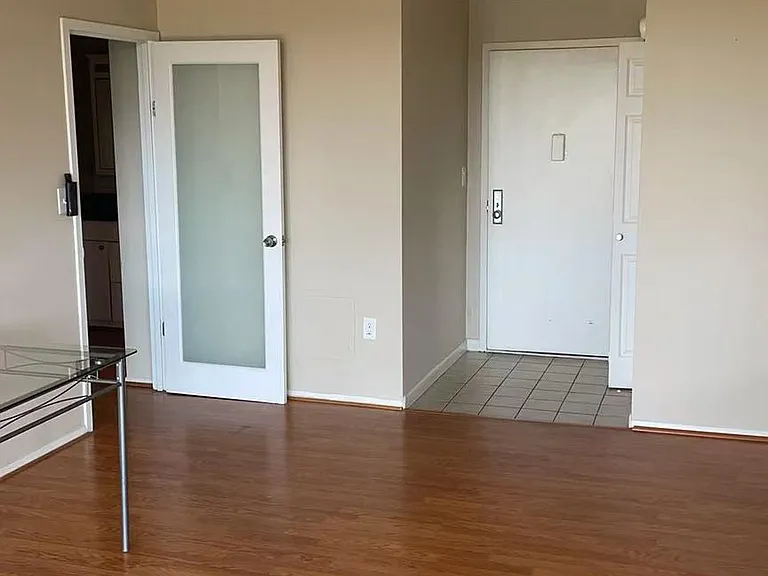 1225 Martha Custis Dr #516 — Photo 9