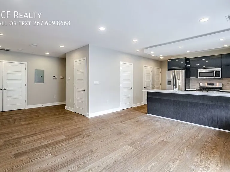 820 N 3rd St #205 — Photo 10
