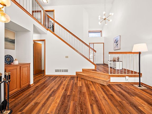 5th image of 6263 Sequoia Cir