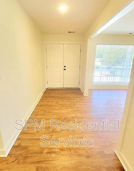 5013 Pine Needle Dr — Photo 2