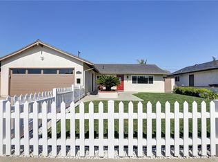 14422 Chateau Ln, Huntington Beach, CA 92647