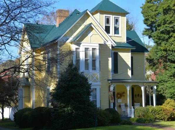 700 High St, Farmville, VA 23901