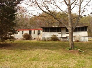 1110 Birdsong Rd, King, NC 27021