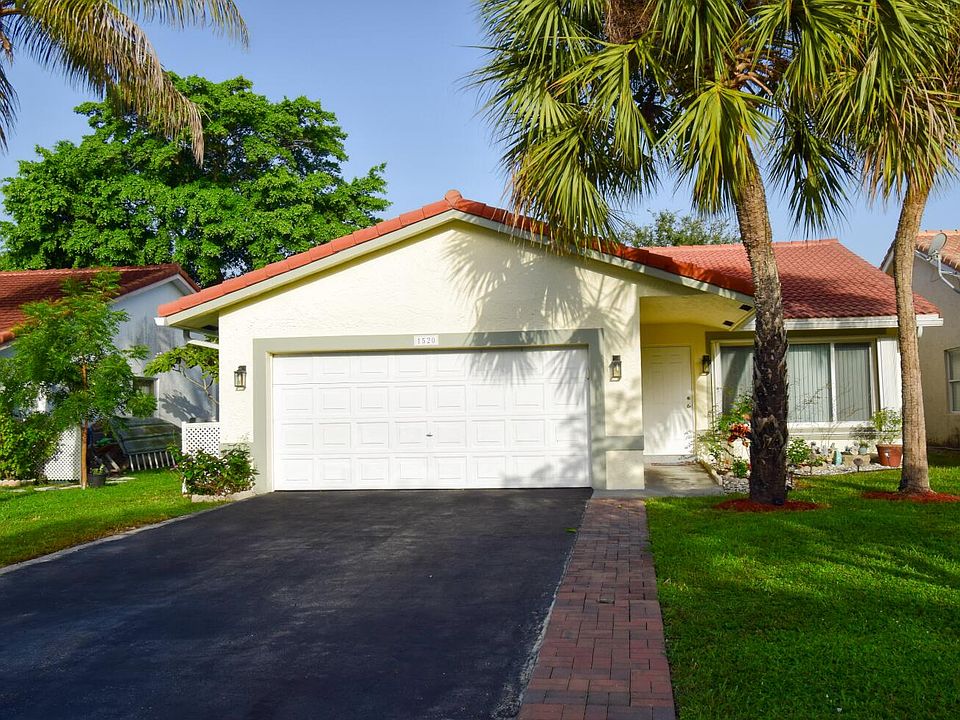 1st image of 1520 NW 97th Ave