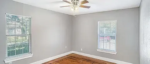 2533 Warren Ave — Photo 87
