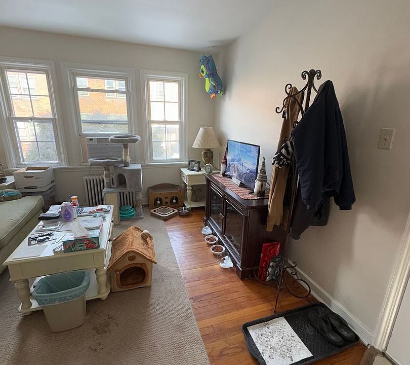 1st image of 2331-2333 Niskayuna Dr #2331-03