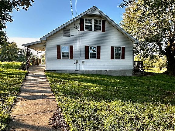 2nd image of 1076 N Barrington Rd