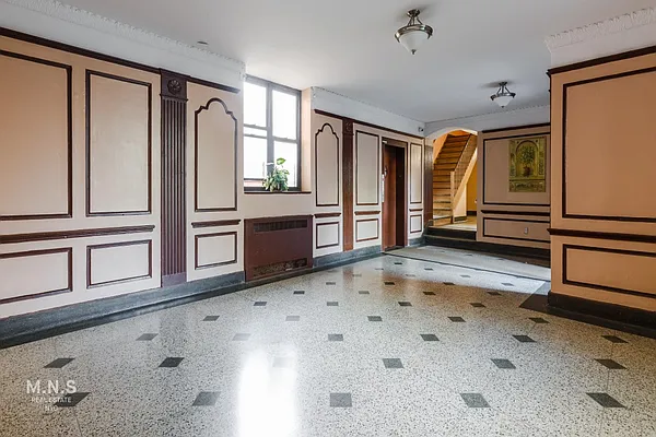 Rented by MNS | media 5