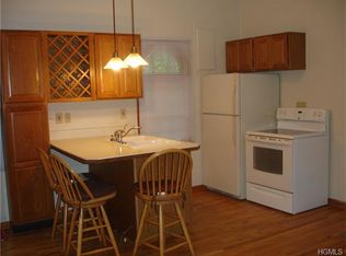 214 Barrett Hill Rd, Mahopac, NY 10541