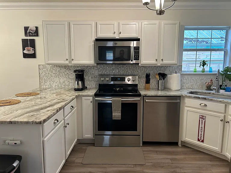 228 Nesmith Ave — Photo 6