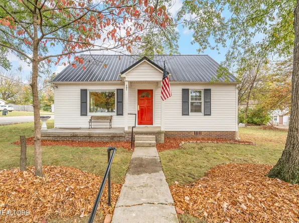 701 Pennsylvania Ave, Etowah, TN 37331