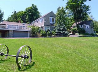 501 Bramertown Rd, Tuxedo Park, NY 10987