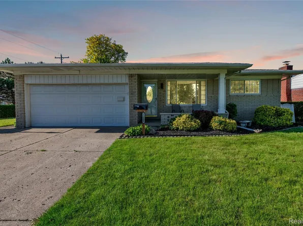 11609 Fury Ct, Sterling Heights, MI 48312