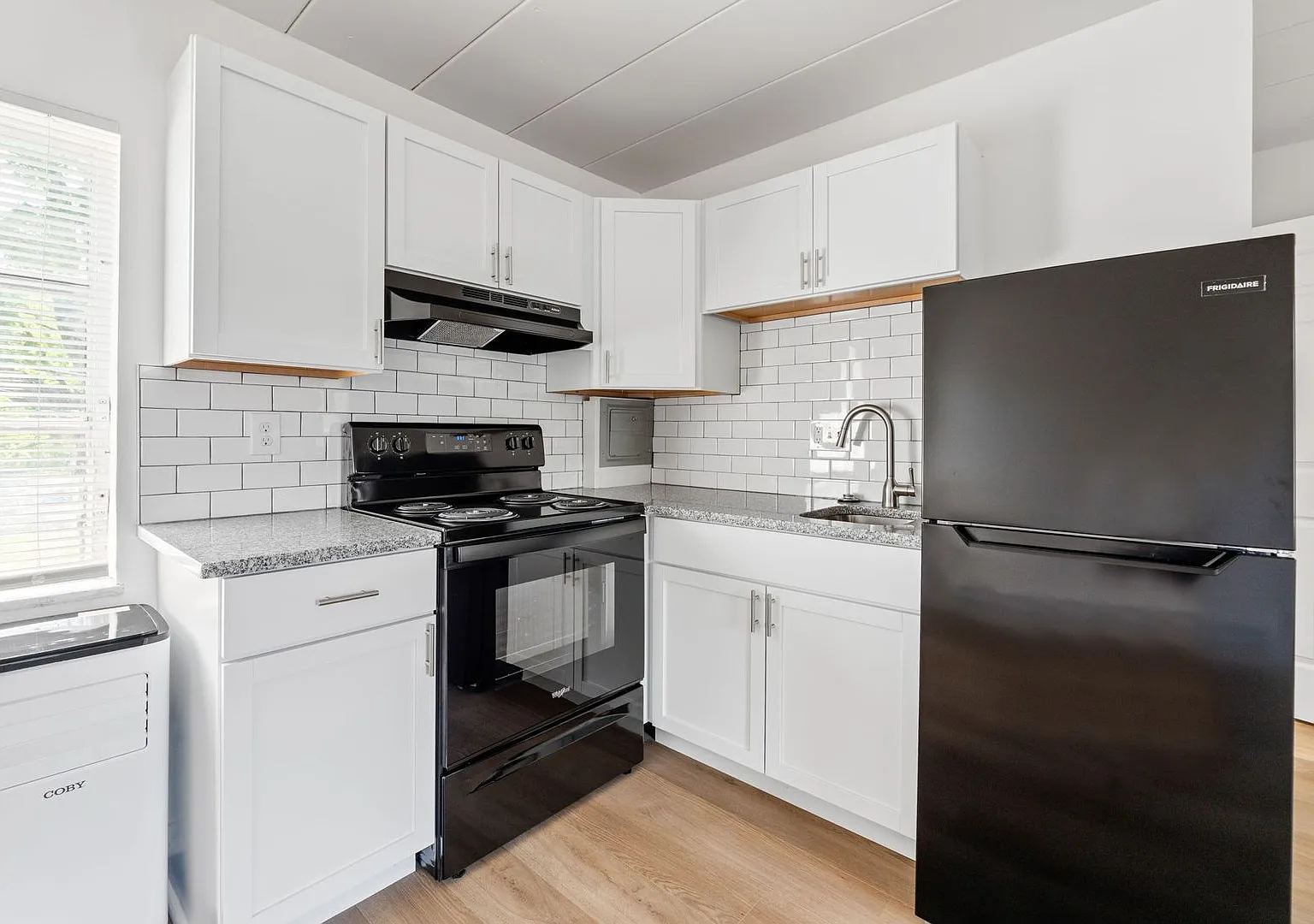 7382 East Main Street — Photo 1