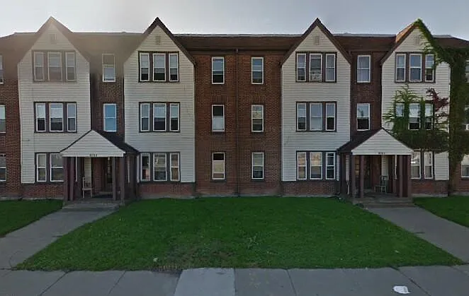 1014 Kenmore Ave — Photo 1