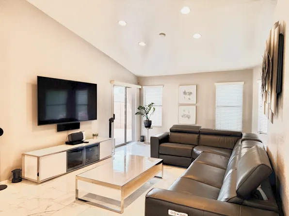 4809 E Melinda Ln, Phoenix, AZ 85054