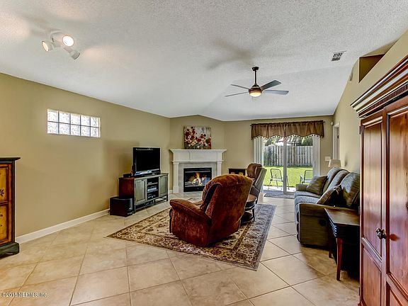 2nd image of 8825 Chambore Dr