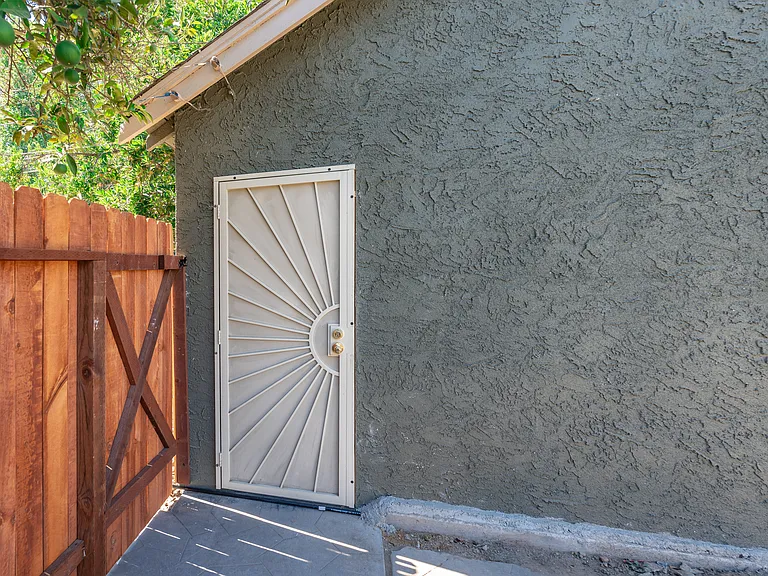 1503 N Glenn Ave #B — Photo 10