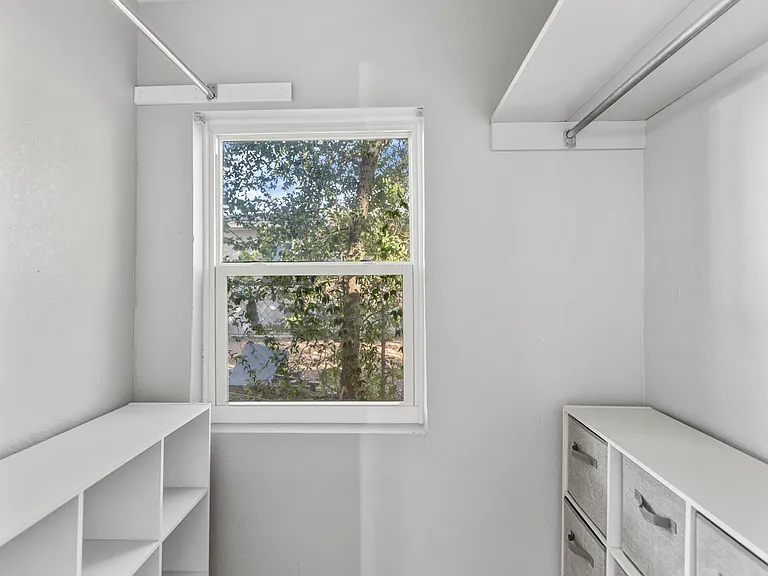 4016 W Nassau St — Photo 17