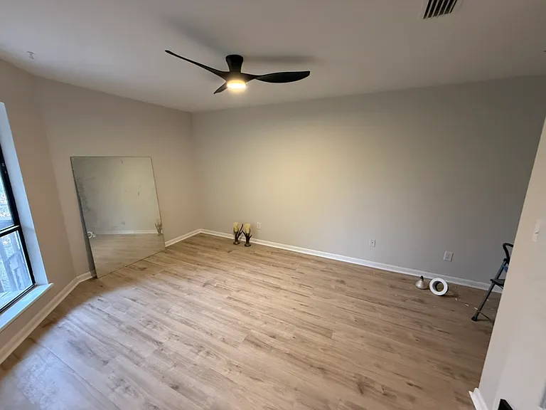 Upstairs bedroom 1