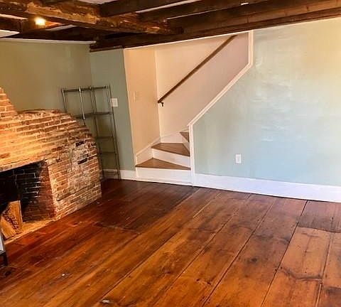 5th image of 156 North St #156