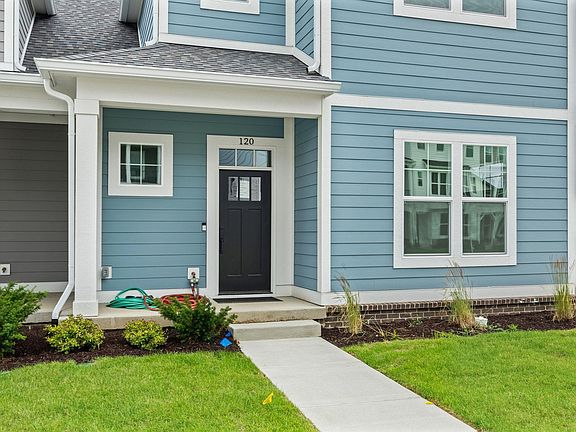 3rd image of 120 Parkerwood Ln