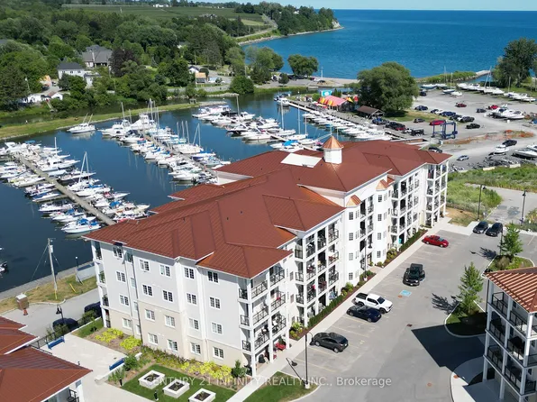 70 Shipway Ave #204, Clarington, ON L1B 0V7