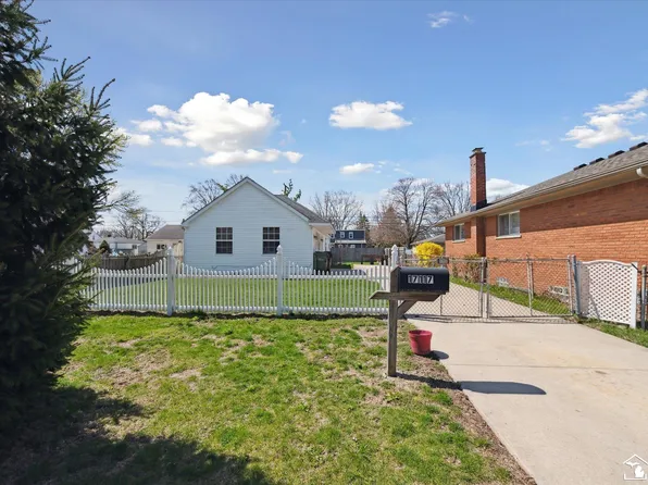 17117 Oconnor Ave, Allen Park, MI 48101