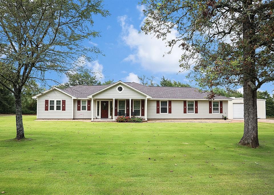 1st image of 38812 Woodland Lakes Dr