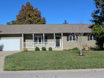 208 W Walnut St, Moundridge, KS, 67107