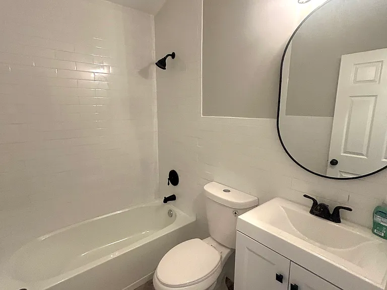 240 Goldenridge Dr — Photo 12