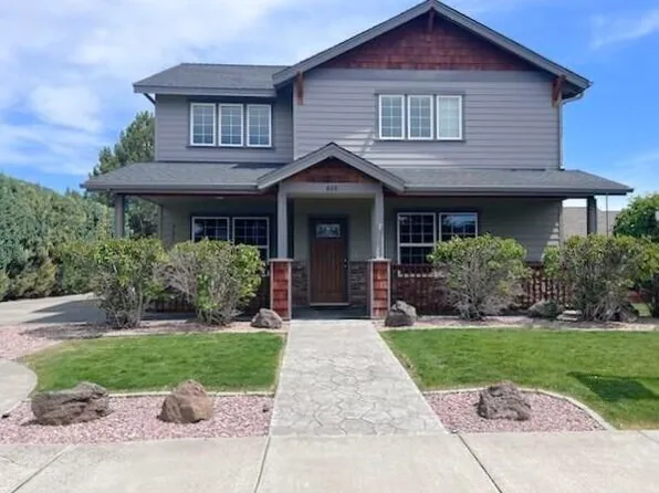 406 SE Pioneer Dr, Prineville, OR 97754