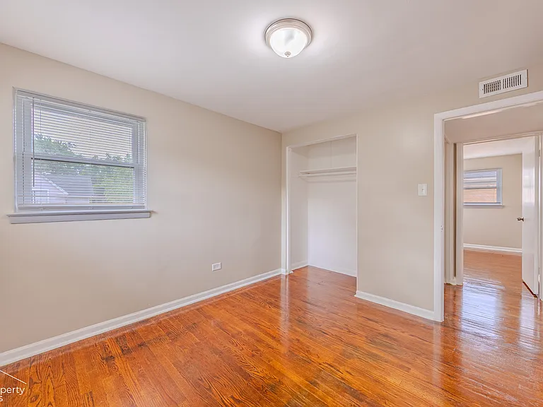 2806 E 76th Pl #3S — Photo 12